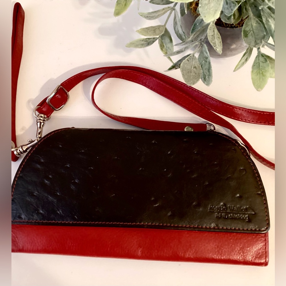 Rogue Wallet Interchangeable Bag to Wristlet to Wallet System Crossbody